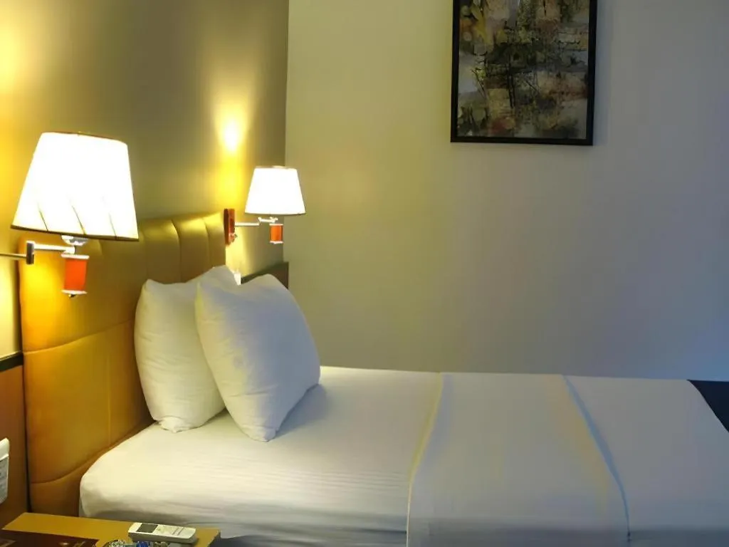 Blueberry Tourist Hotel Davao 3*,