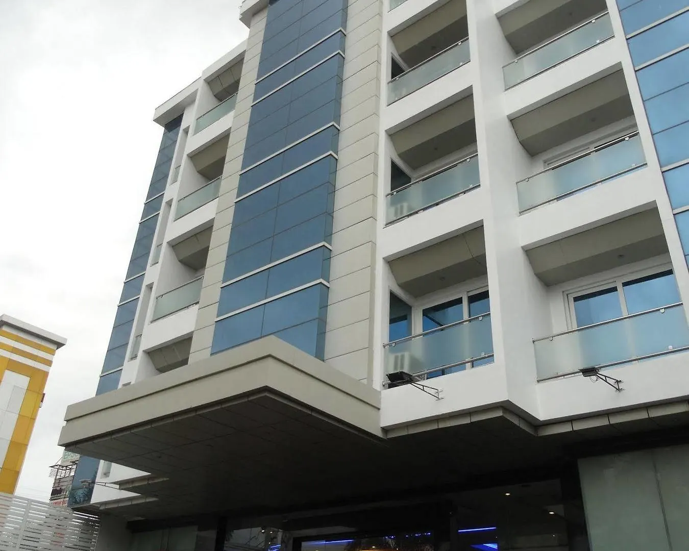 Blueberry Tourist Hotel Davao 3*,