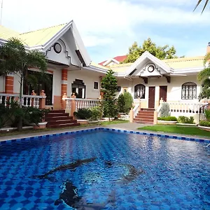 The Executive & *** Davao City